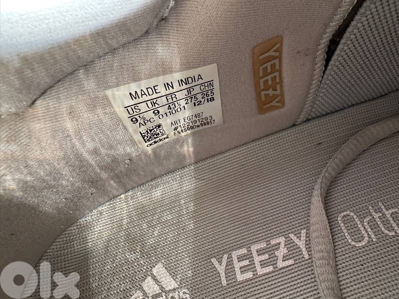 adidas Yeezy Boost 700 6