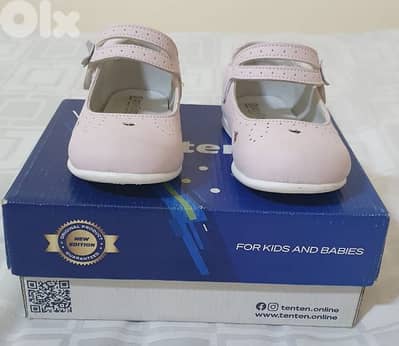 Baby shoes pink original leather & used one time only size 21