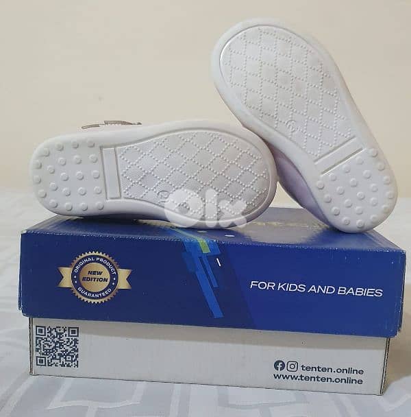 Baby shoes pink original leather & used one time only size 21 5