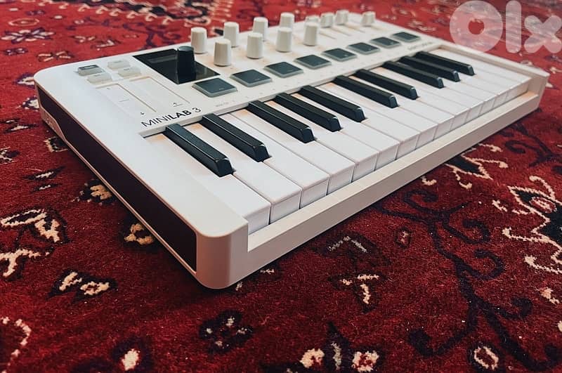 Arturia MiniLab MK3 2