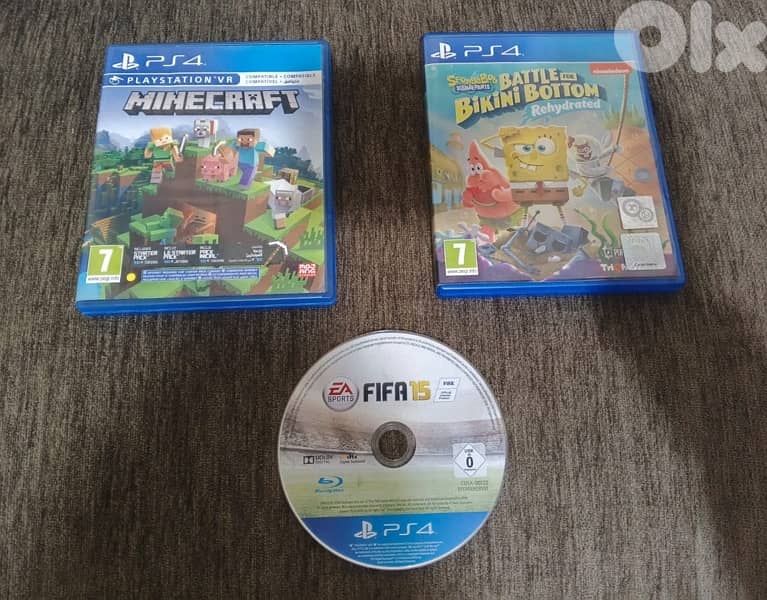 PS4 in good condition with 2 controllers and 8 Games for sale. 2