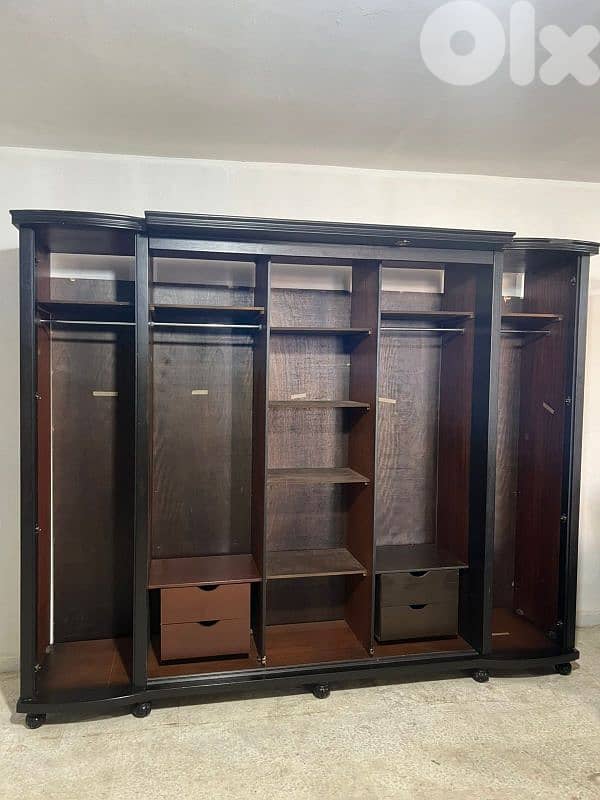 اوضة نوم خشب زان ولاتي ملبسة قشرة سنديان سحاب 1