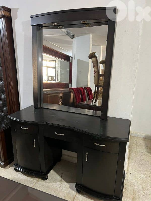 اوضة نوم خشب زان ولاتي ملبسة قشرة سنديان سحاب 2