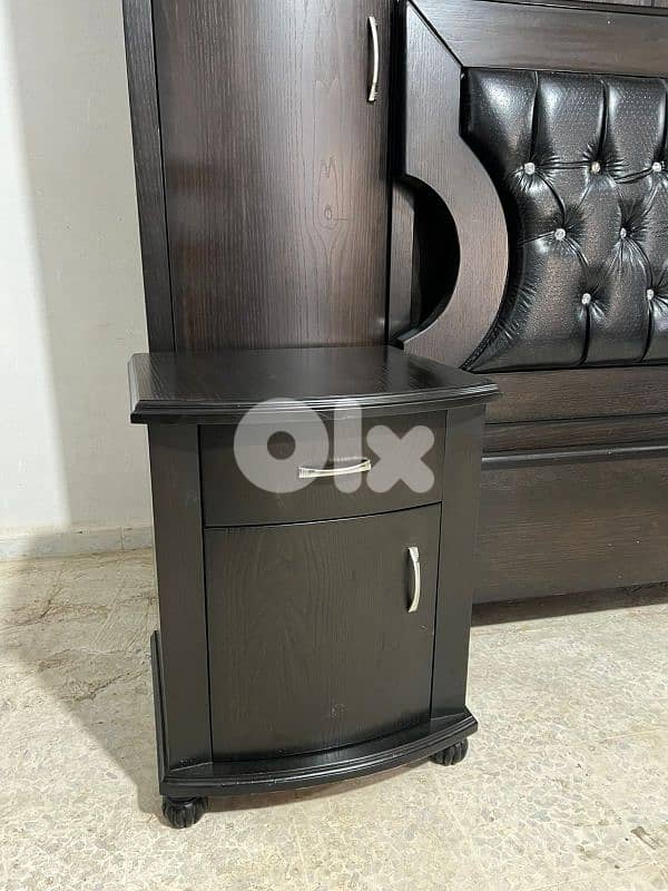 اوضة نوم خشب زان ولاتي ملبسة قشرة سنديان سحاب 3