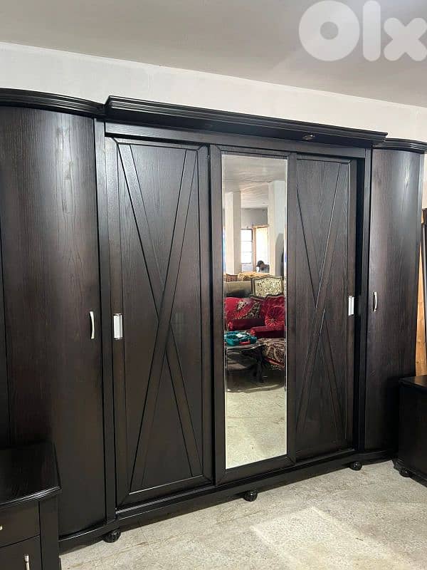 اوضة نوم ملكية خشب زان ولاتي ملبسة قشرة سنديان سحاب ودرف 6