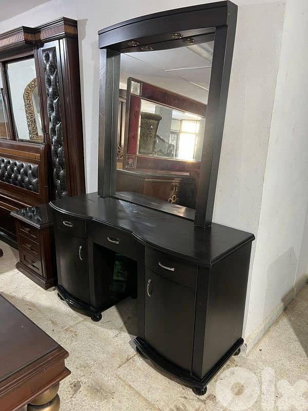 اوضة نوم ملكية خشب زان ولاتي ملبسة قشرة سنديان سحاب ودرف 10