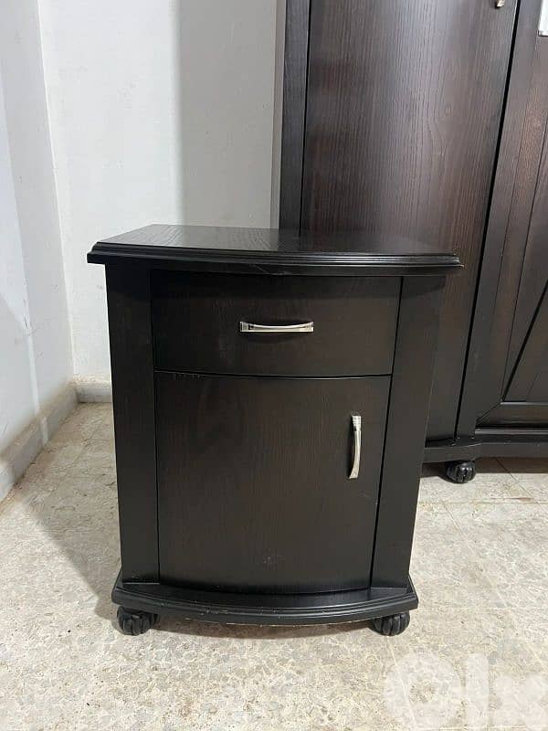 اوضة نوم ملكية خشب زان ولاتي ملبسة قشرة سنديان سحاب ودرف 14