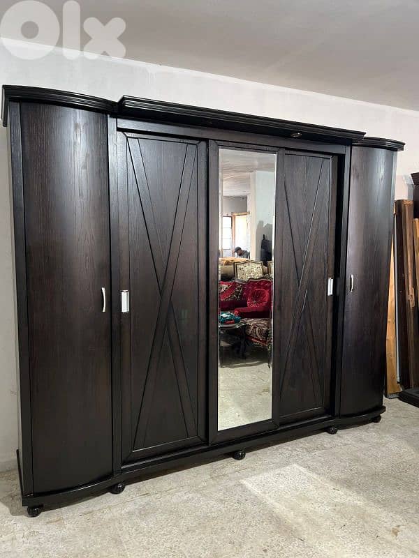 اوضة نوم ملكية خشب زان ولاتي ملبسة قشرة سنديان سحاب ودرف 16