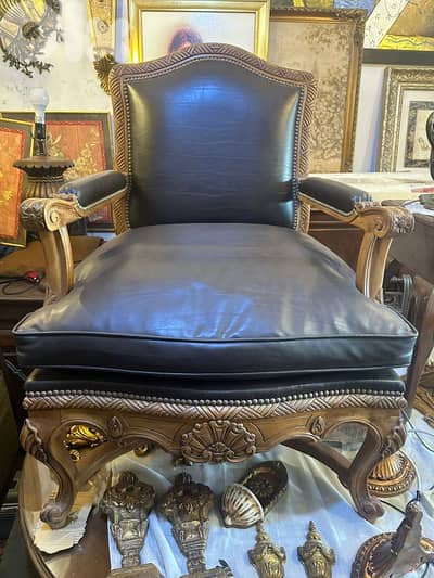 كراسي عدد اتنين خشب زان حفر كتير مرتبين