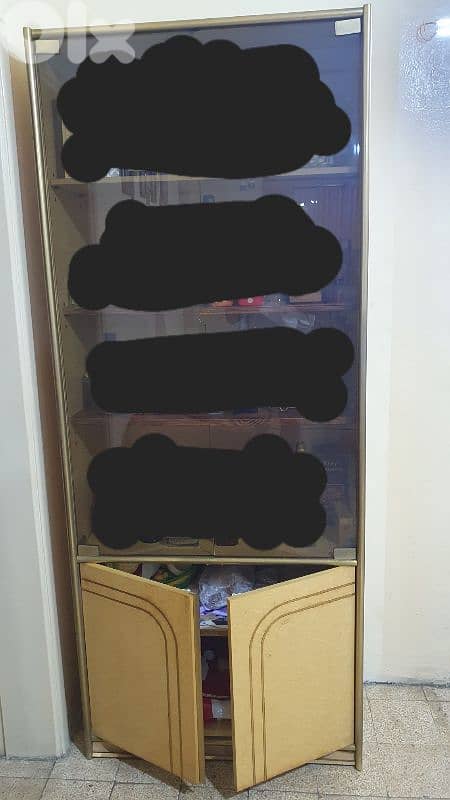 خزانة  زجاج  خشب  ونحاس  أنتيك مرتبة ٦ درف طول ٢١٠ العرض ٨٥  ارتفاع ٤٠ 5