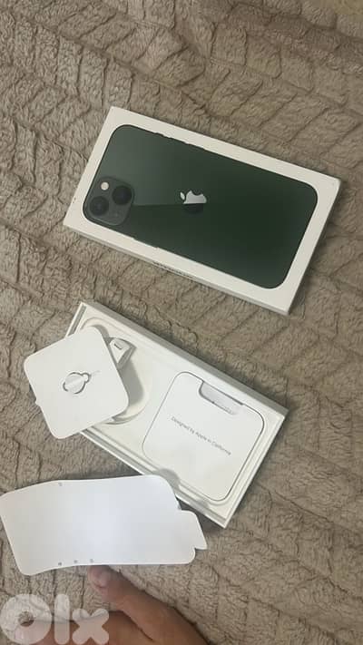 iphone 13 like new 0 scratch