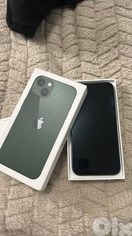 iphone 13 like new 0 scratch 2