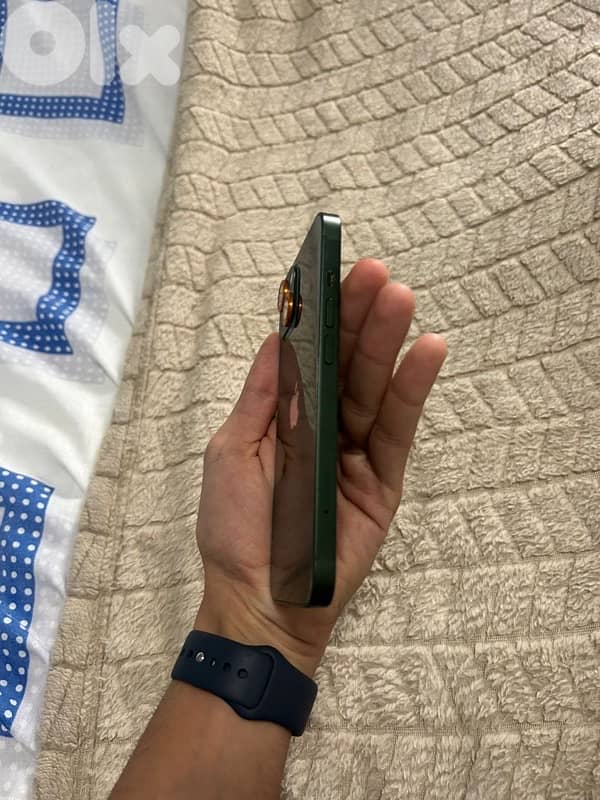 iphone 13 like new 0 scratch 4