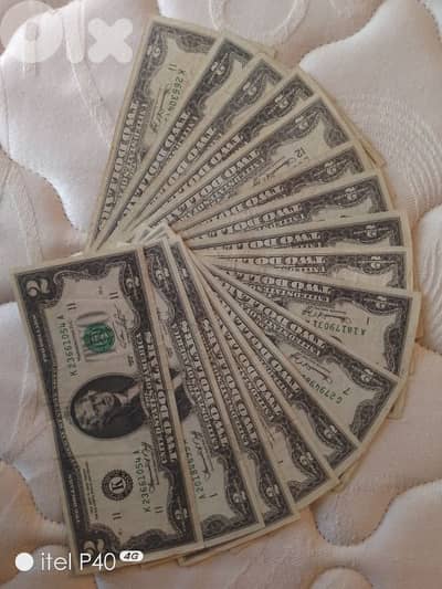 ورقة ٢$ قديمة