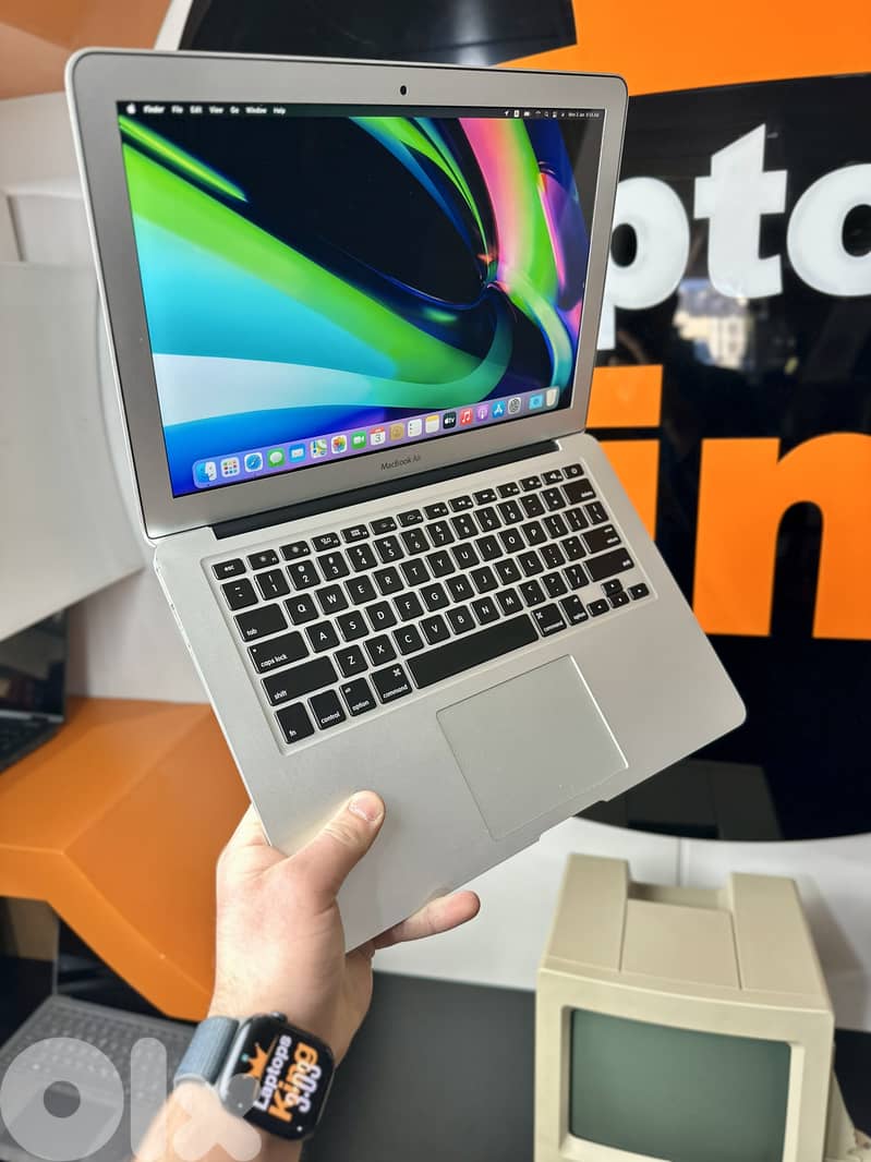 APPLE MACBOOK AIR Core i5 13.3” LAPTOP 1