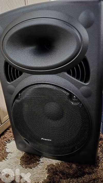 speaker Pronex