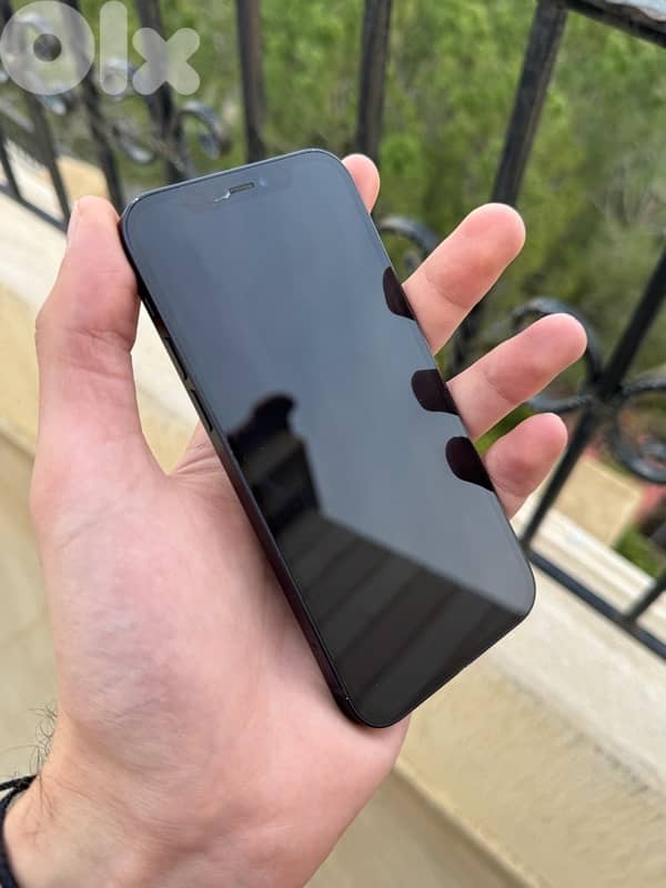 Iphone 12 msh mafkouk 84% batt 1