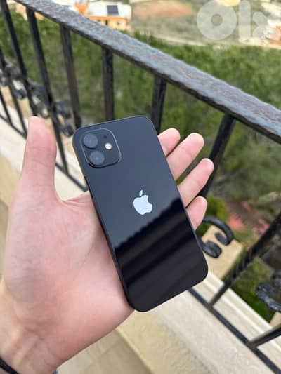 Iphone 12 msh mafkouk 84% batt