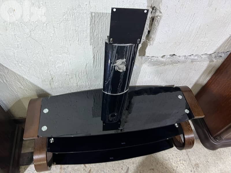 unit tv used like new 100$ 4