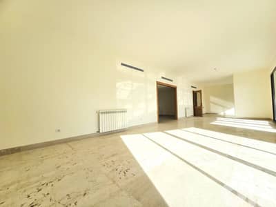 RA26-4661 Apartment 320 m² for Rent – Ras Beirut