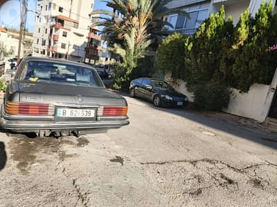 Mercedes-Benz 240/260/280 1977