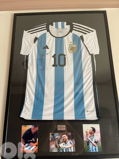 Lionel Messi signed jersey