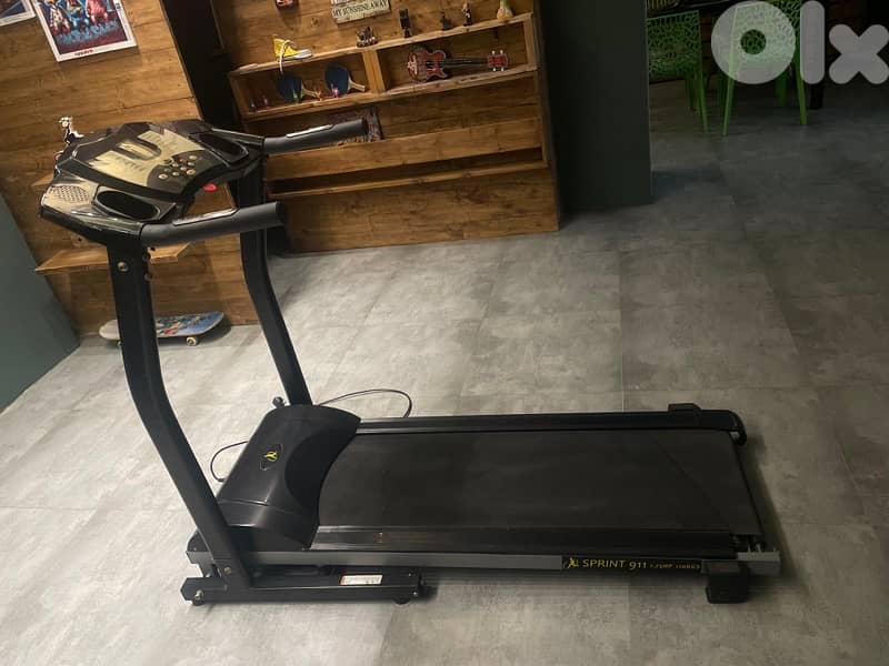 Sprint 911 Treadmill 4