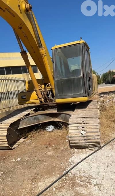 حفارة كوماتسو ٢١٠ سيري ٦، مع كامل اكسسوارها ب ٣٥٥٠٠$