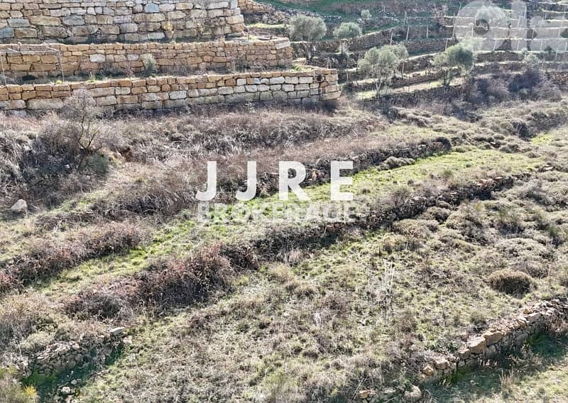 Prime Location Land In Bhamdoun For Sale / أرض في بحمدون للبيع 1