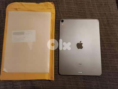 Ipad 11 Pro 1st Gen 256GB Super Clean