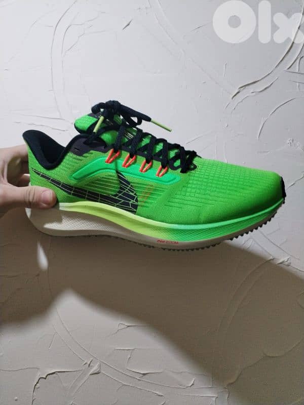 Nike/hoka running shoes 2