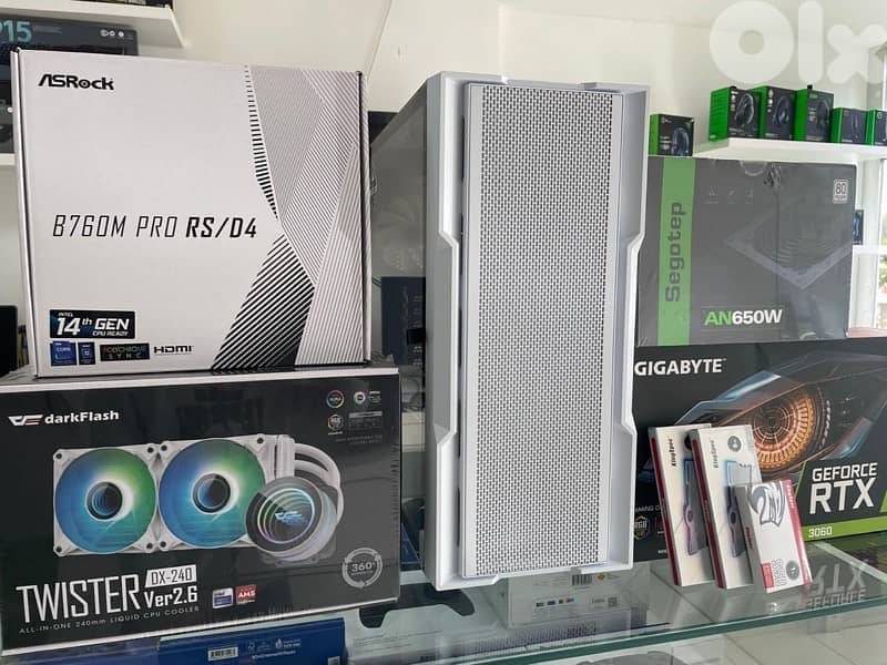 white gaming pc with gaming monitor 5