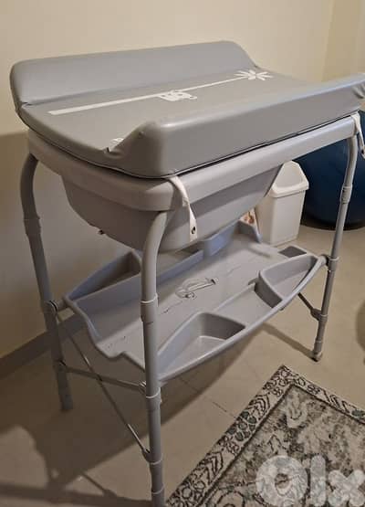 Bathtub / changing mat