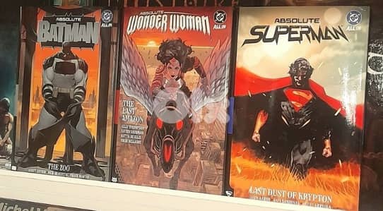 DC Absolute comicbooks