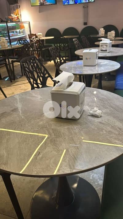 طاولات كافيه للبيع  مستعمل سيراميك  ٦٠ سم و٨٠ سم  كتير نضاف