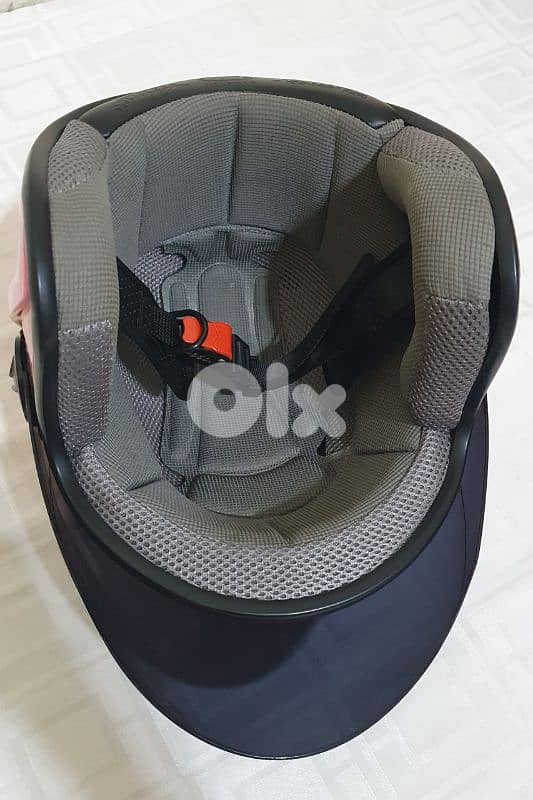 AK-719   Helmet  Pink  new  not  used  good  Quality and big size 8