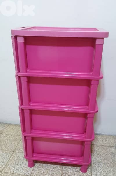 سلة  خضار  مستعمل  نضيف  لون  زهري  ١٥ $  موجود بيروت ٠٣٧٢٣٨٩٥