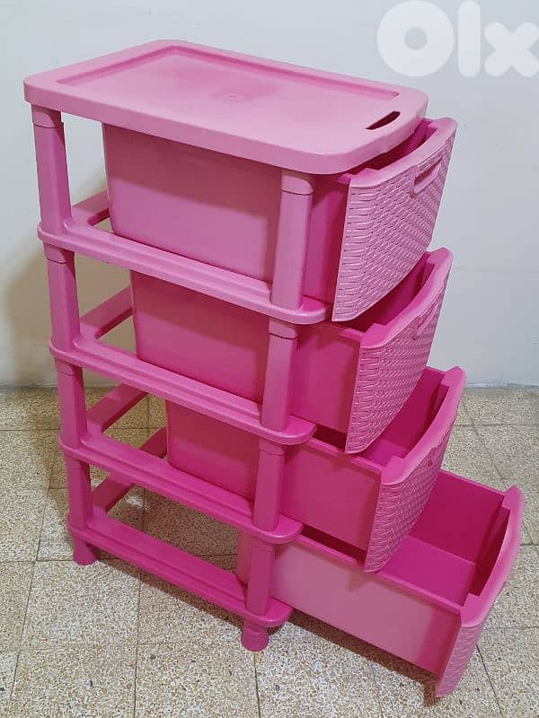 سلة  خضار  مستعمل  نضيف  لون  زهري  ١٥ $  موجود بيروت ٠٣٧٢٣٨٩٥ 2