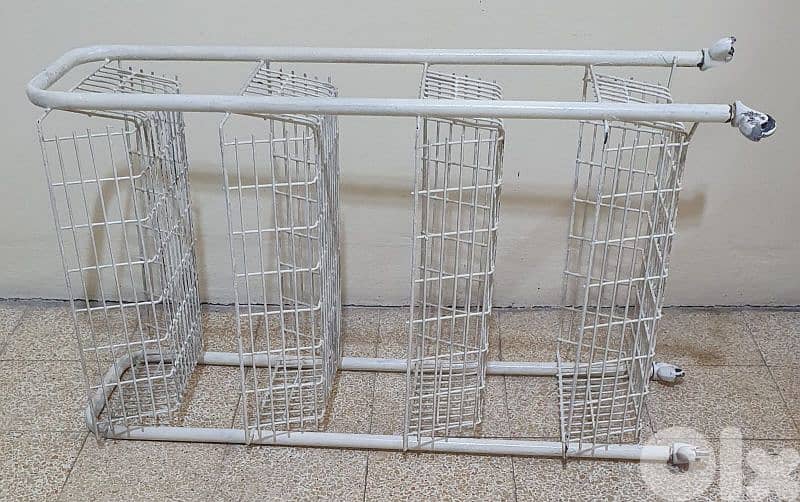 سلة  خضار  مستعمل حديد نضيف   ١٠ $  موجود  بيروت  ٠٣٧٢٣٨٩٥ 5