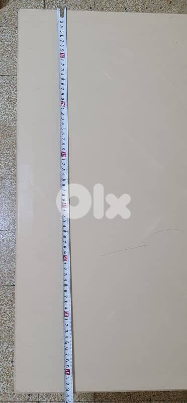Table  Kamaplast  beige  used  like new 125 x73   22$  beirut 03723895 4