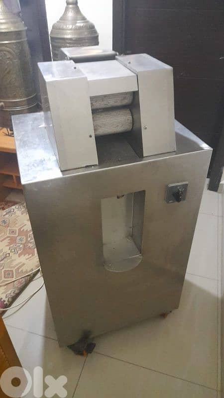 ثلاث مكنات جداد كريم شانتيه + عصاره جزر +عصاره قصب 2