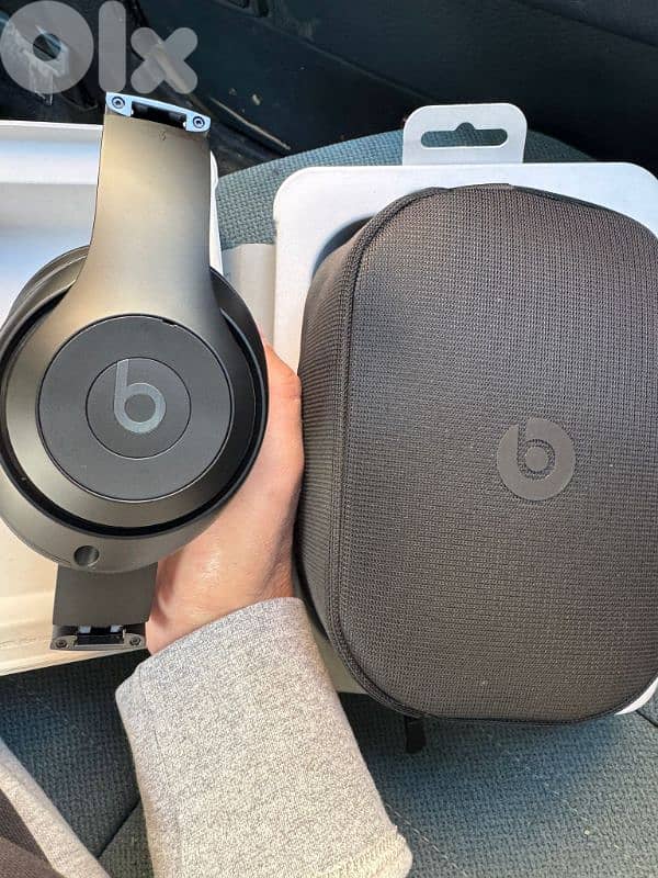 Beats Studio Pro headphones 1