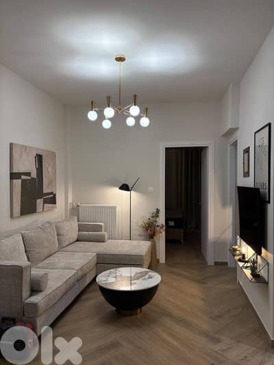 Athens Center/ Elegant Apartment for Sale – أثينا/ شقة أنيقة للبيع