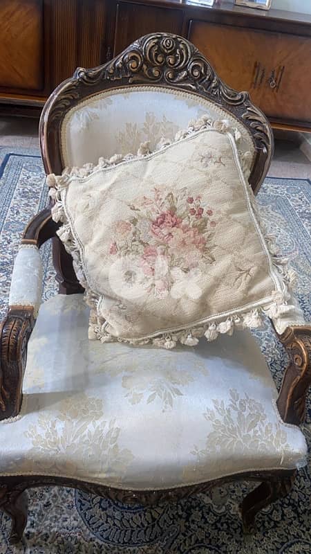 2 saloons style furniture 5