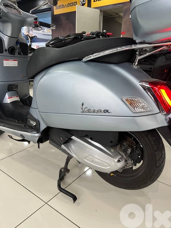 Vespa Hightech GTS 2