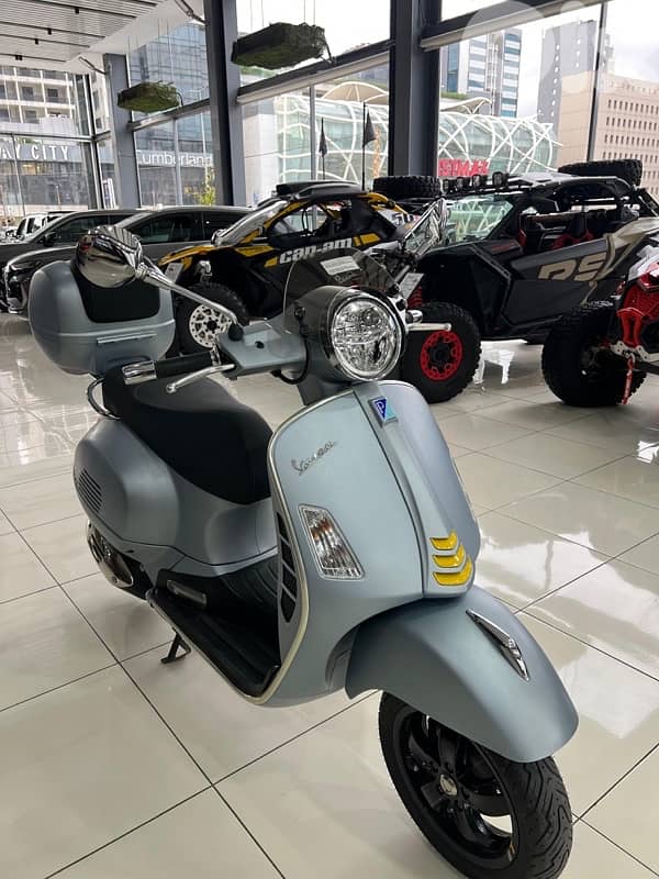 Vespa Hightech GTS 3
