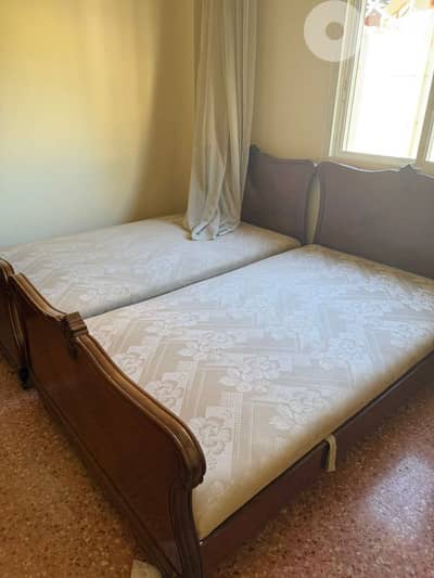 solid wood full bedroom