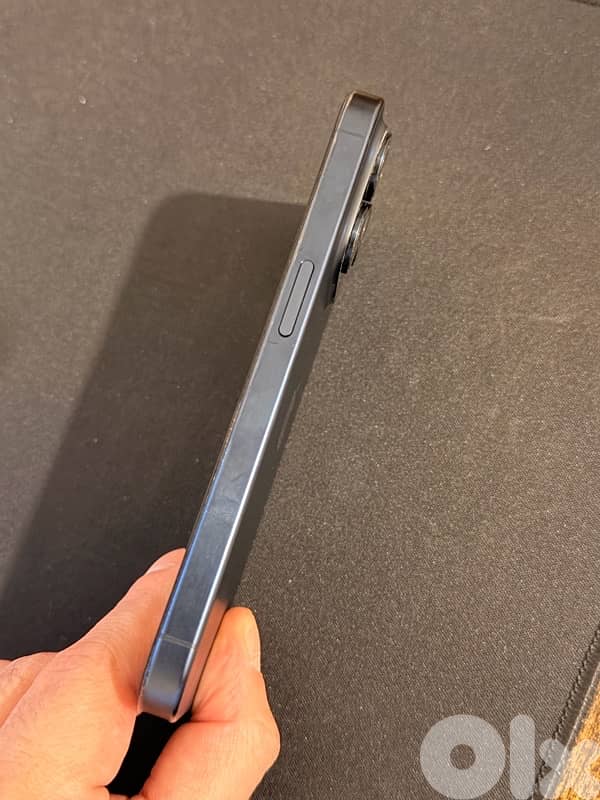 iPhone 15 Pro 256Gb Navy 2