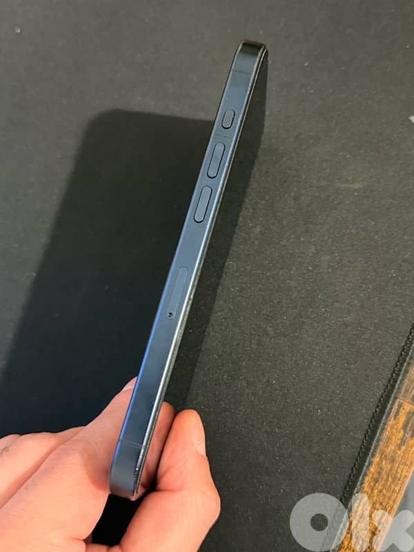 iPhone 15 Pro 256Gb Navy 3