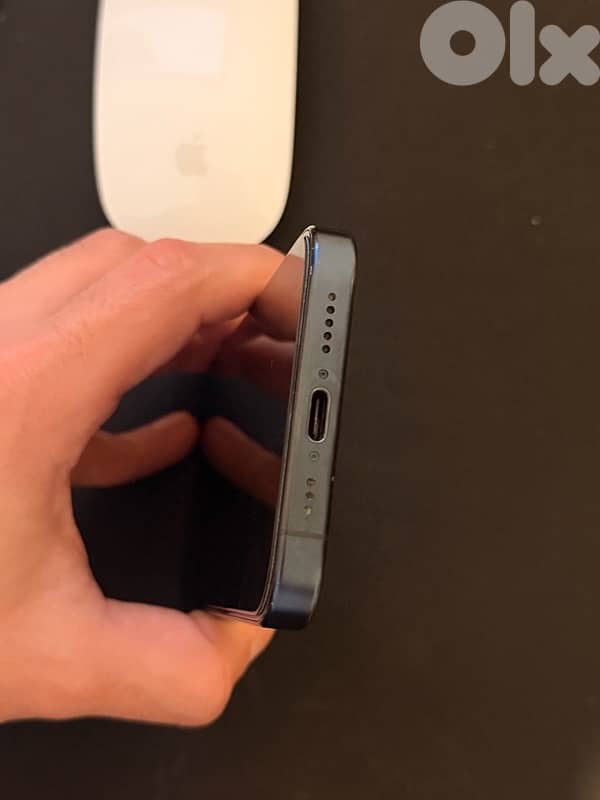 iPhone 15 Pro 256Gb Navy 5